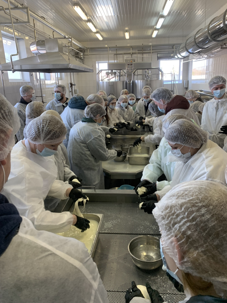 03.2026 экскурсия «Сыроварня «ГРАНДМИЛК» — Вилия Парк» 2.jpg